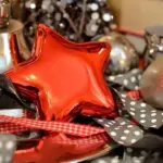 Skab den perfekte julestemning i stuen med disse 7 tips